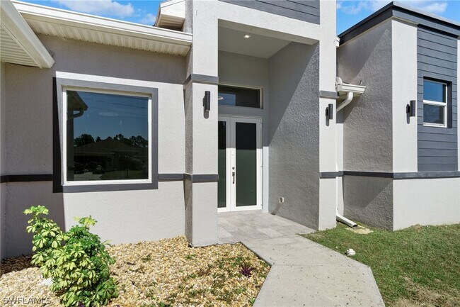 Building Photo - 2708 20th St W