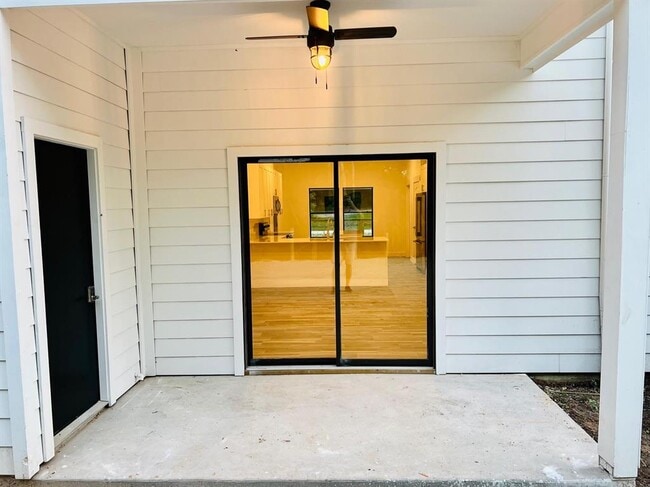 Building Photo - 11511 Mockingbird Hill