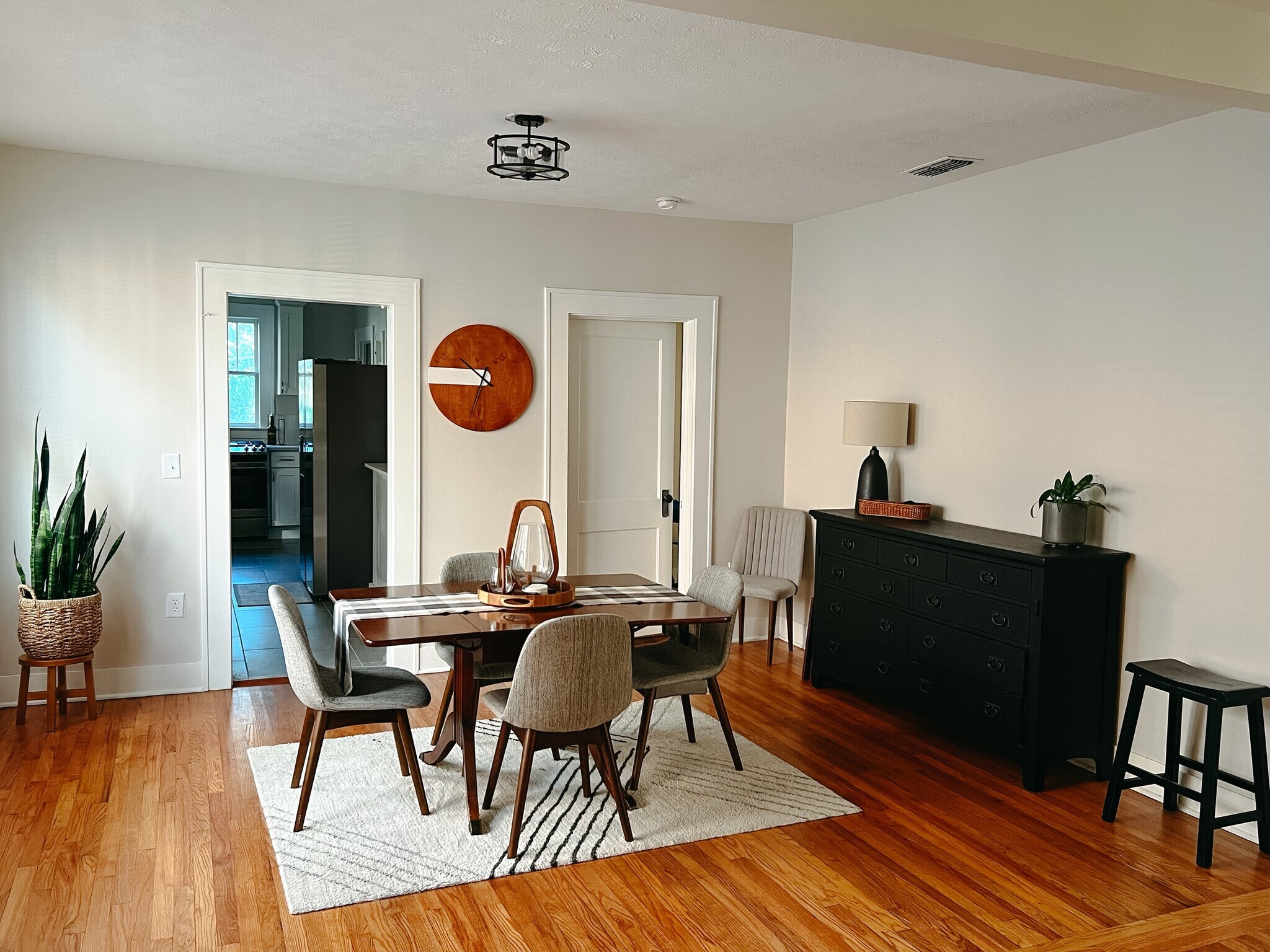 Dining Room - 4539 Post St