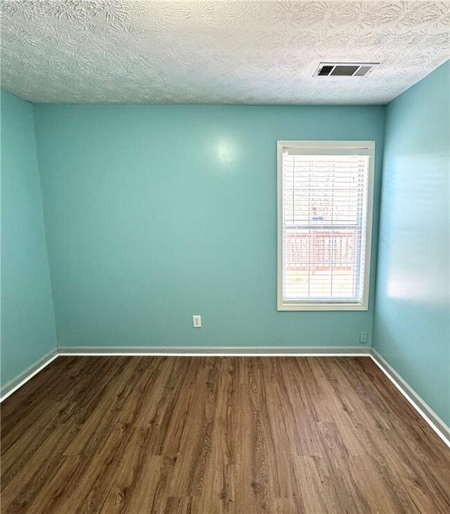Building Photo - 444 Laurel Springs Ct