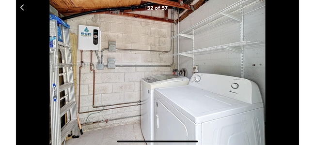 Building Photo - 13804 Kendale Lakes Dr