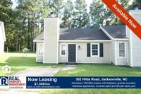 Building Photo - 302 Hilda Rd