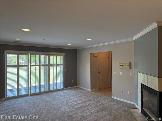 Building Photo - 523 Brookfield Dr