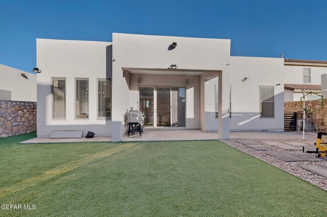 Building Photo - 905 Witton Pl