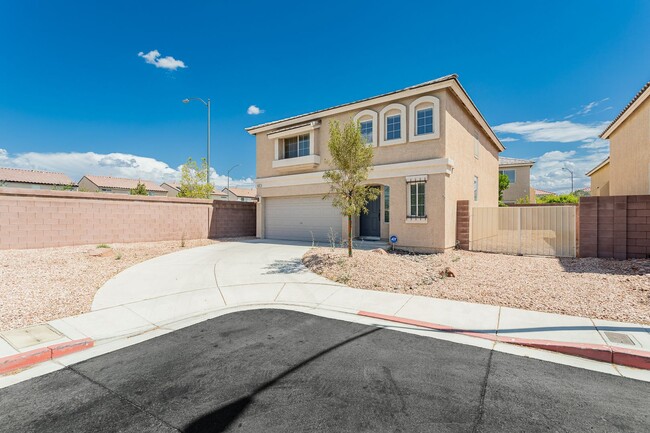 Building Photo - Beautiful Remodeled 3 Bed Home in the SW