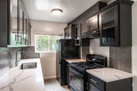 Interior Photo - 2419 S Ridgeley Dr