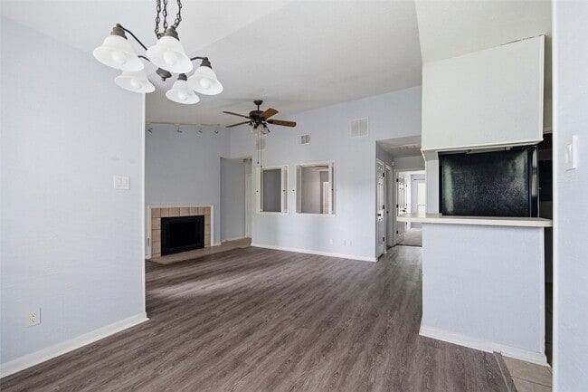 Building Photo - 1212 Horizon Trail