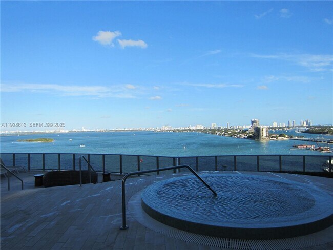 Building Photo - 488 NE 18th St