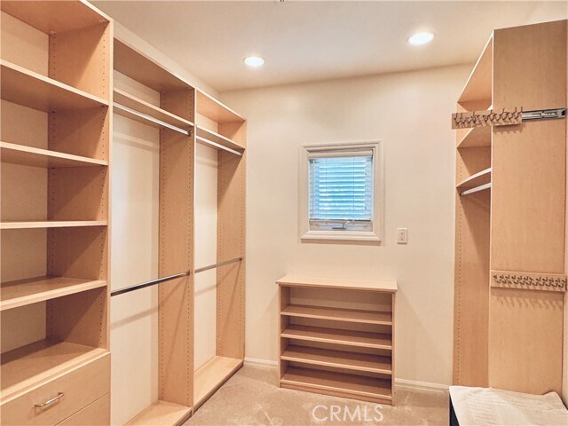 Building Photo - 458 S Clark Dr