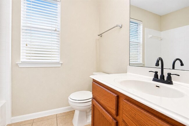 Building Photo - 4205 Bent Wood Ct