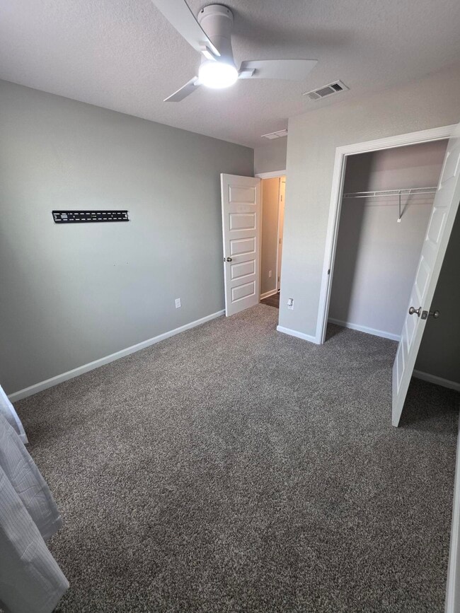 Building Photo - 3123 Van Day Way