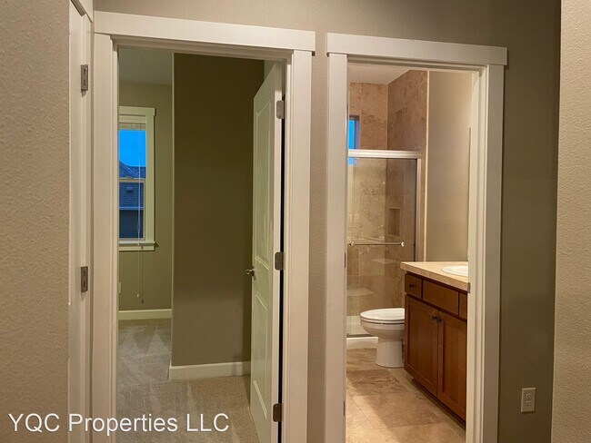 Building Photo - 4 br, 3 bath House - 4221 NW Sage Loop