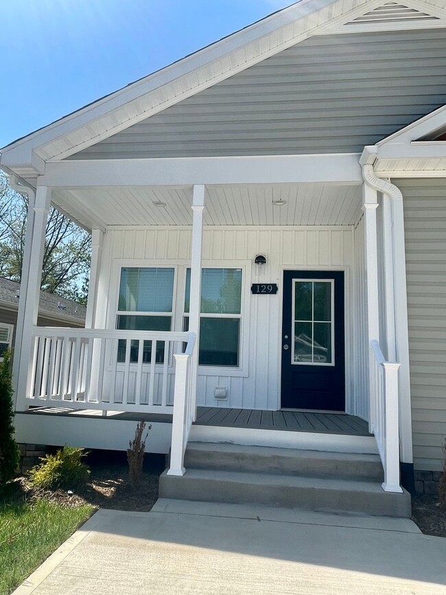 Building Photo - Brand New Home - Brooks Cove Subdivision -...