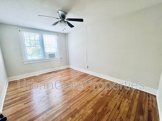 Building Photo - 360 13th Ave NE