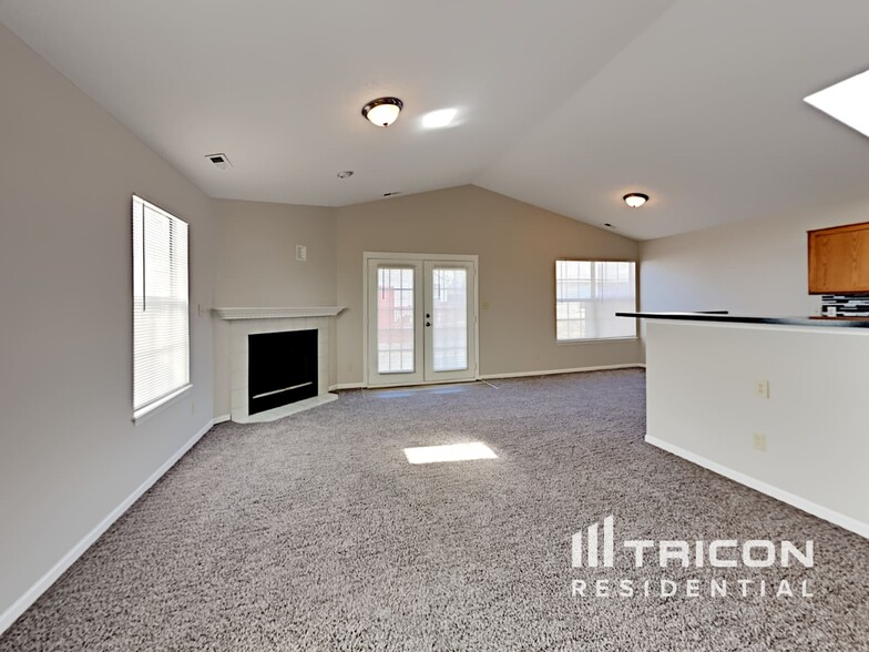 Building Photo - 5661 Buttercup Way