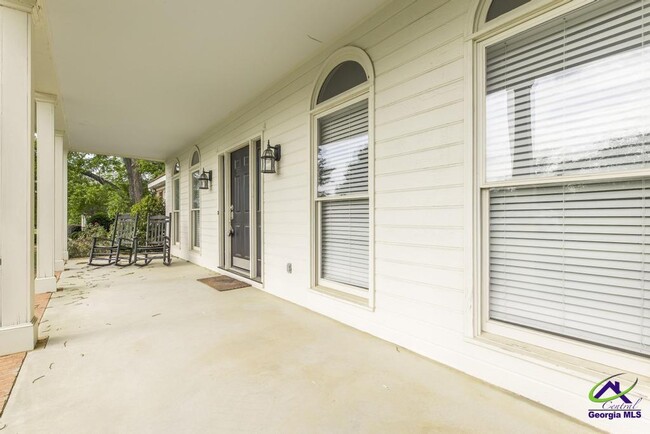 Building Photo - 127 Hudson Way