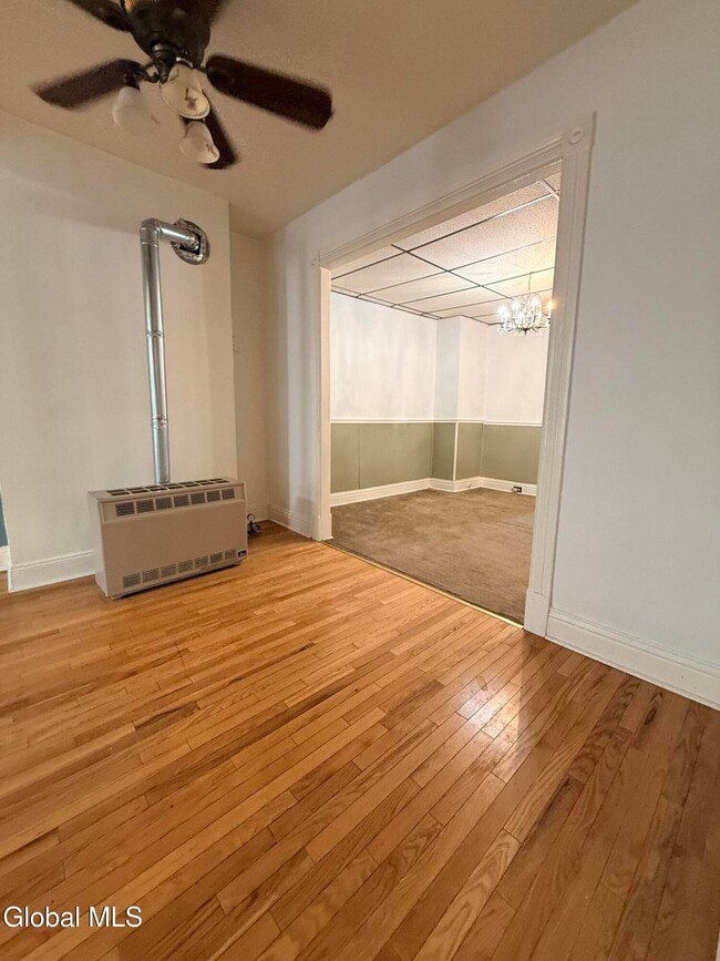 Building Photo - 412 2nd St