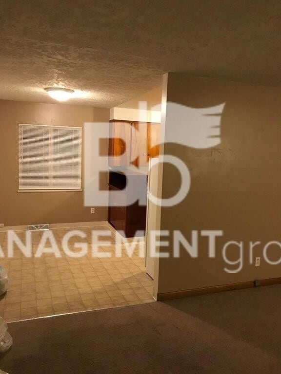 Building Photo - 5442 NE 38th Ave