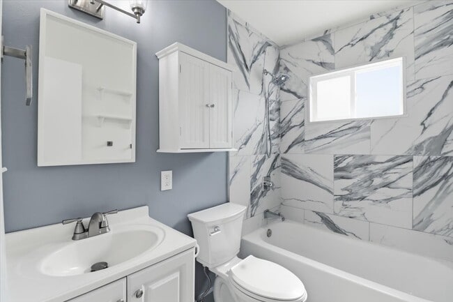 Building Photo - 2986 Calle Quebracho