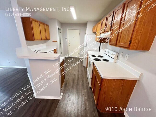 Building Photo - 9010 Arch Bridge