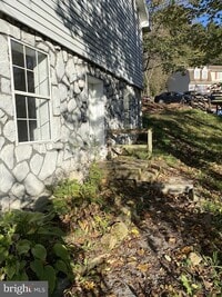 Building Photo - 6 Westridge Dr