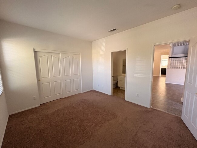 Building Photo - EASTVALE GREAT NEIGHBORHOOD- 4+2.5 EXECUTIVE HOME, QUIET NEIGHBORHOOD - AVAILABLE NOW!!! ONLY 2 C...