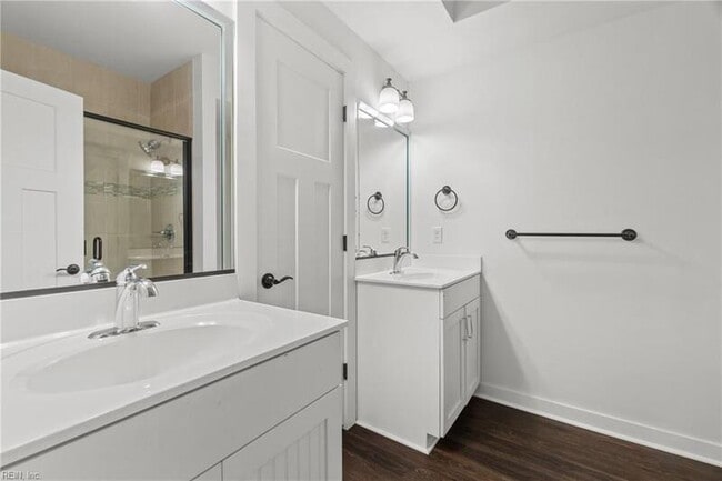 Building Photo - 7922 Shore Dr