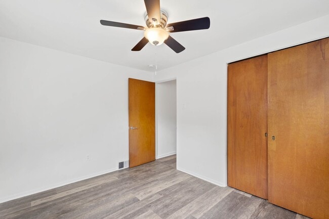 Building Photo - AVAILABLE AUGUST 1ST! DON'T MISS THIS BEAUTIFUL 3 BEDROOM IN WEST MIFFLIN!