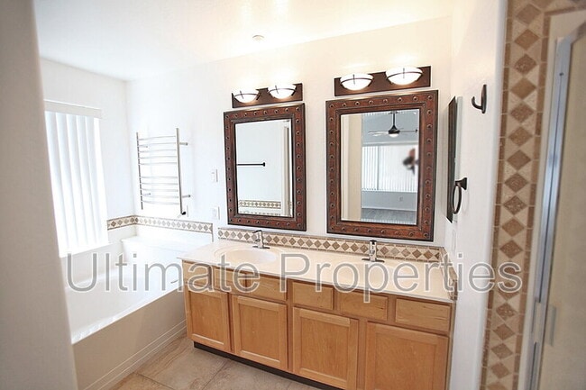 Building Photo - 15313 N 104th Way