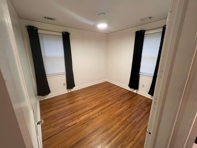 Building Photo - 3700 Carnes Ave