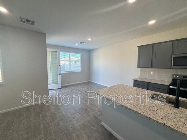 Building Photo - 17978 W Camino De Oro