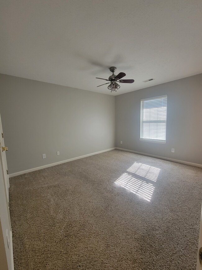 Building Photo - 1216 Pebble Creek Dr