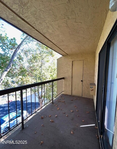 Building Photo - 2450 Lymbery St