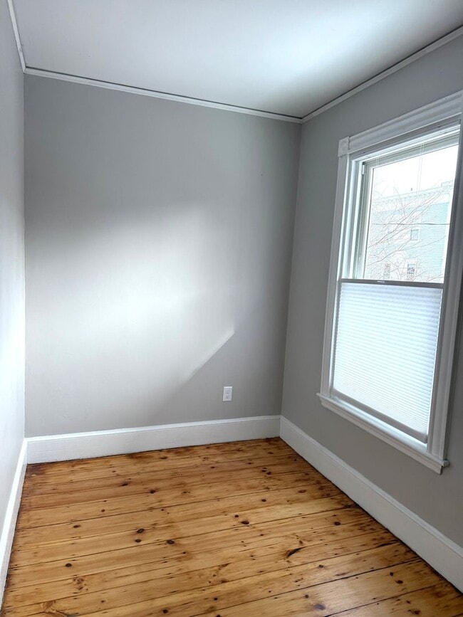 Building Photo - 130 Neal St