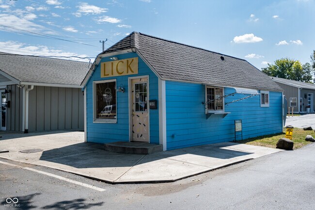 Building Photo - 5348 Winthrop Ave