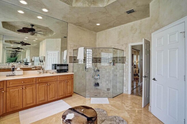 Building Photo - 14985 SW 38th St