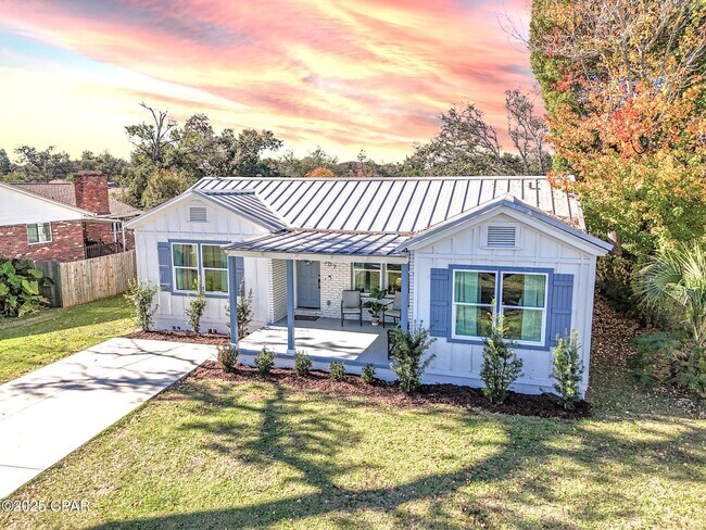 Building Photo - 307 N Palo Alto Ave