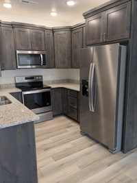 Building Photo - 1561 110