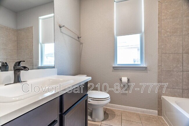 Building Photo - 12425 Belfort Point