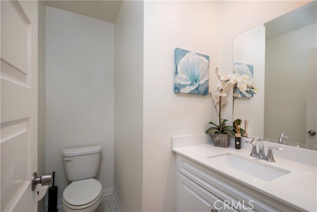 Building Photo - 164 Unity St