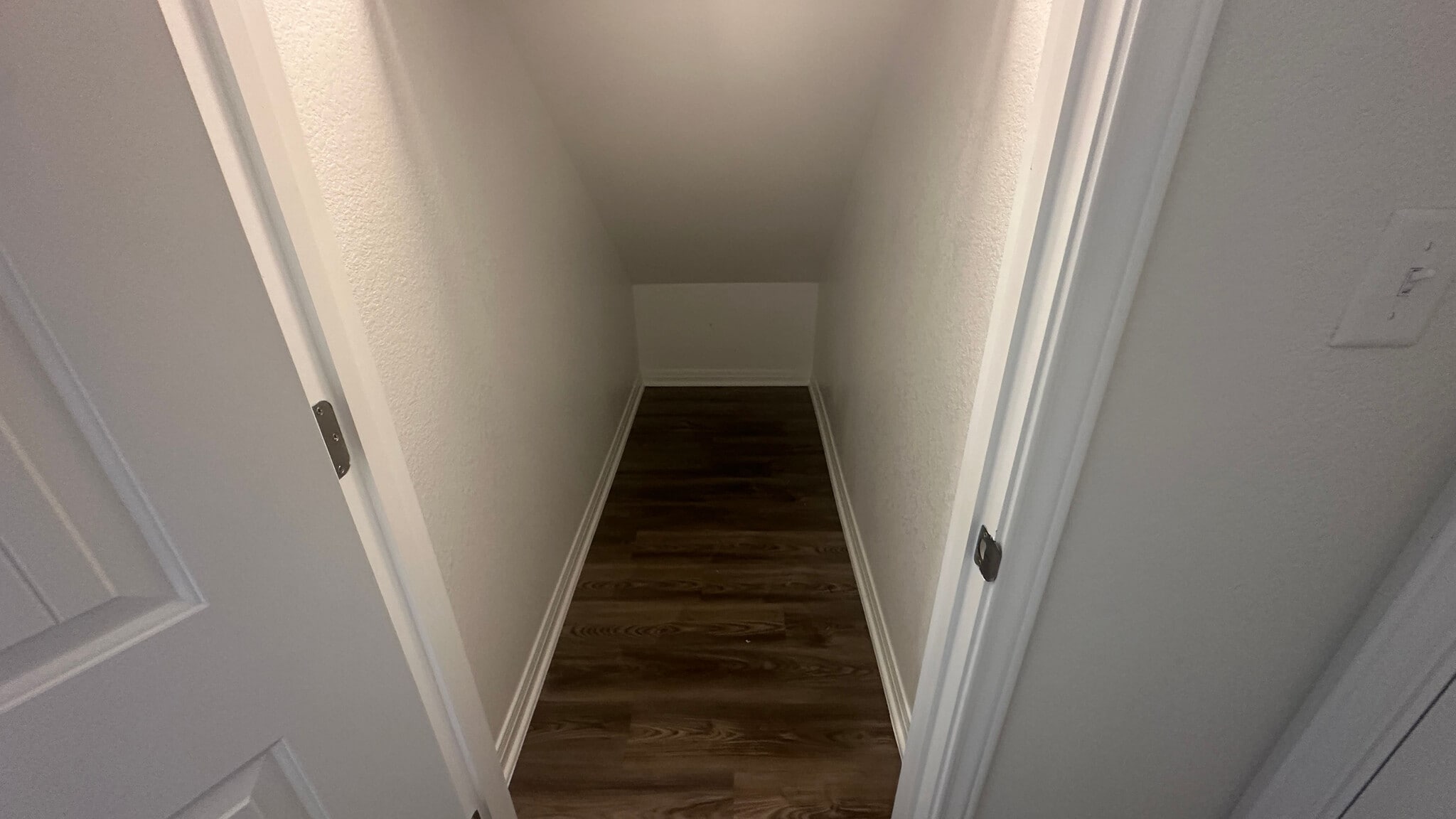 Building Photo - Room in Townhome on Cowbird Path