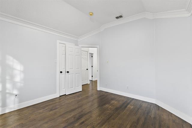 Building Photo - 1512 Chester Dr