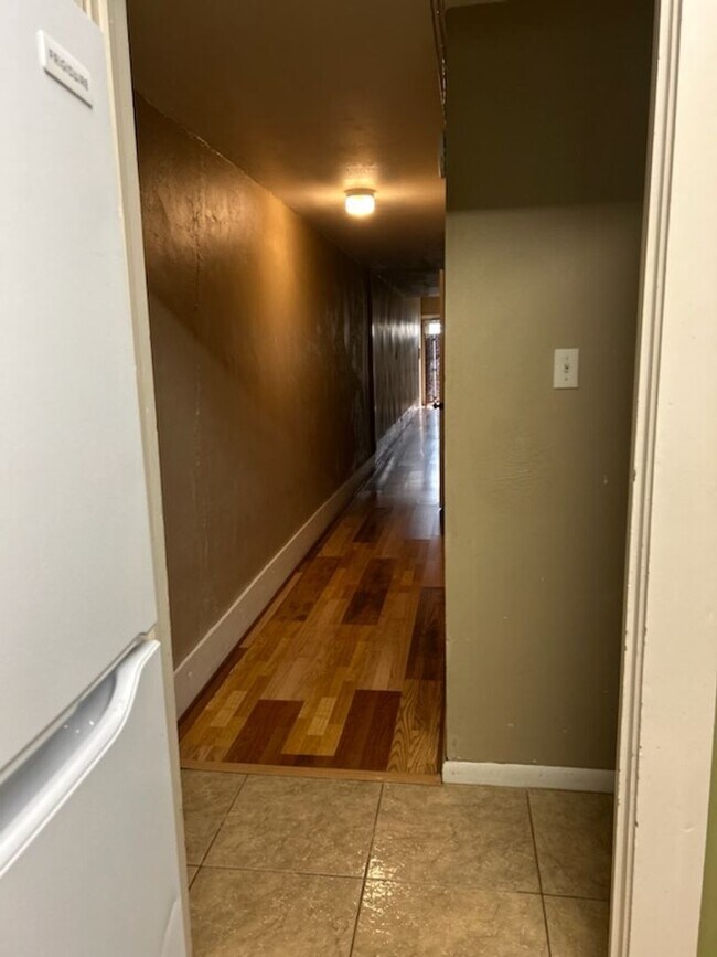 Building Photo - 1 Bed/1 Bath