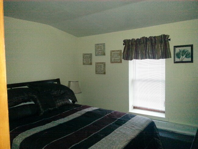 Building Photo - 70 Market St