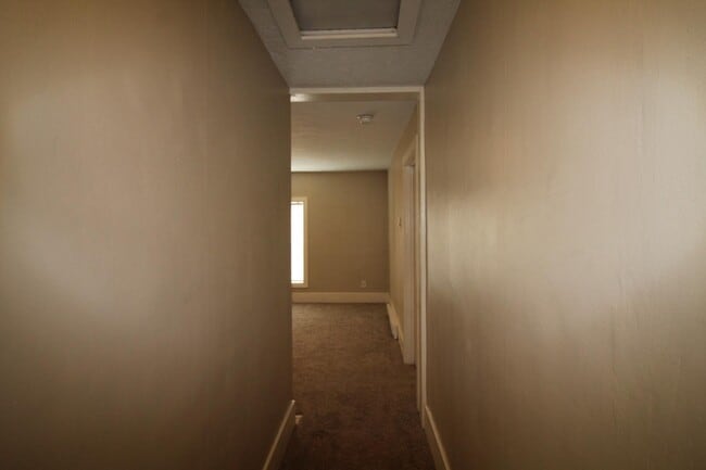 Building Photo - 819 Douglas St NW