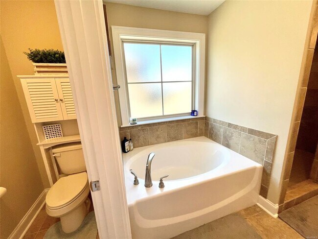 Building Photo - 941 Wheat Ridge Dr