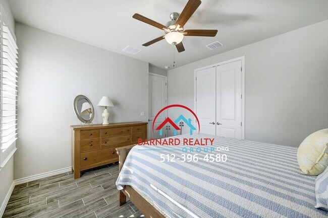 Building Photo - Application Pending: Beautiful Home in Kis...