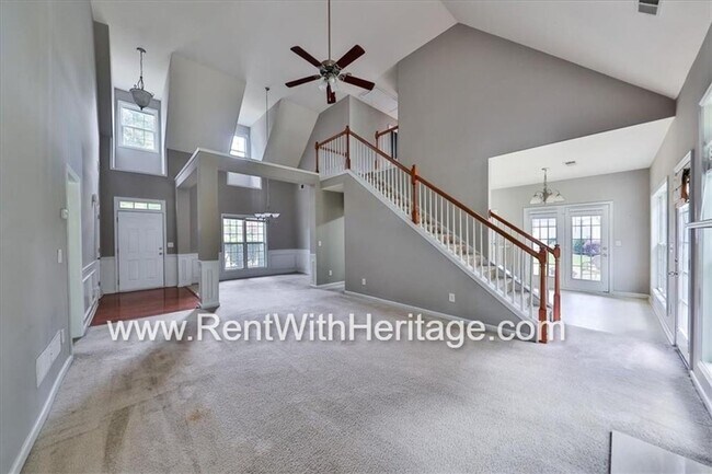 Building Photo - Gorgeous 4bd/ 2.5 Bath / Attention to Detail / Popular Menlow Station / Swim/ Tennis/ Direct Acce...