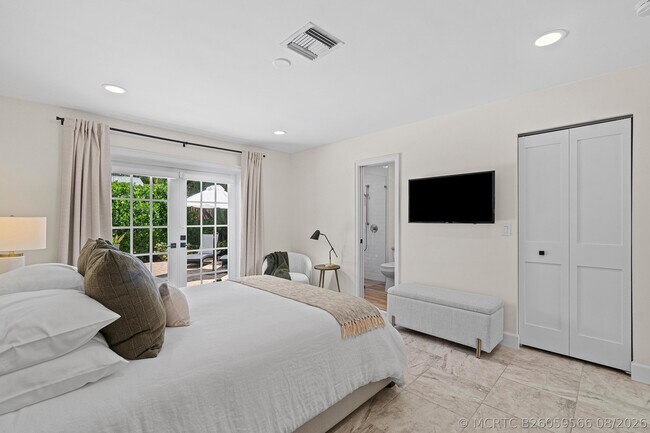 Building Photo - 1401 Hummingbird Dr