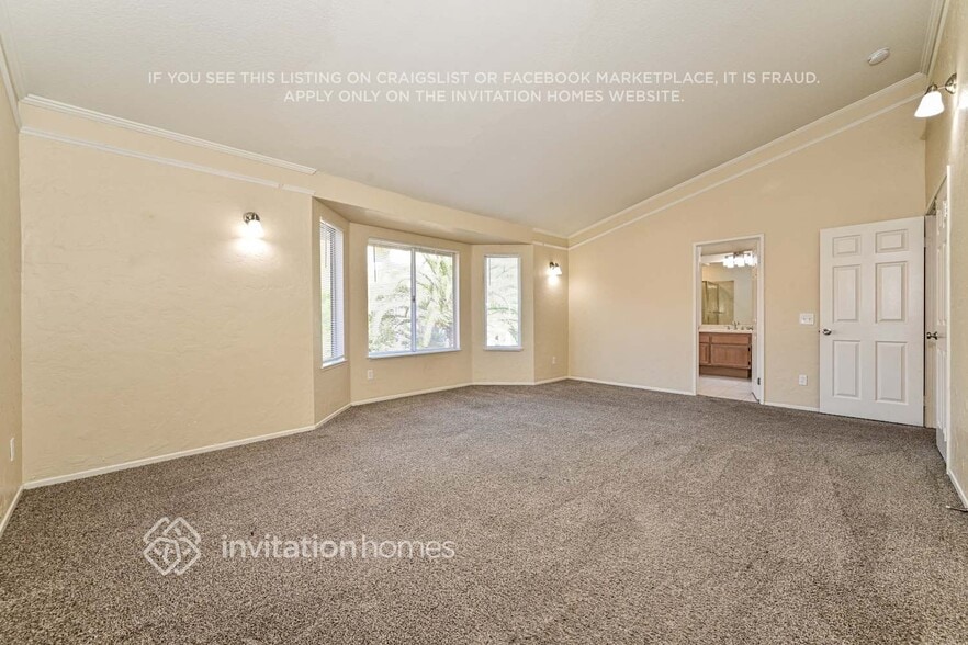 Building Photo - 20325 Calhaven Dr